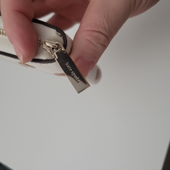 NWT kate spade white crem bow polka dot champagne gold zip around small wallet - Picture 4 of 5